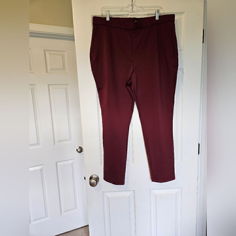 Express Burgundy High Waisted Nylon Pull-On Leggings
